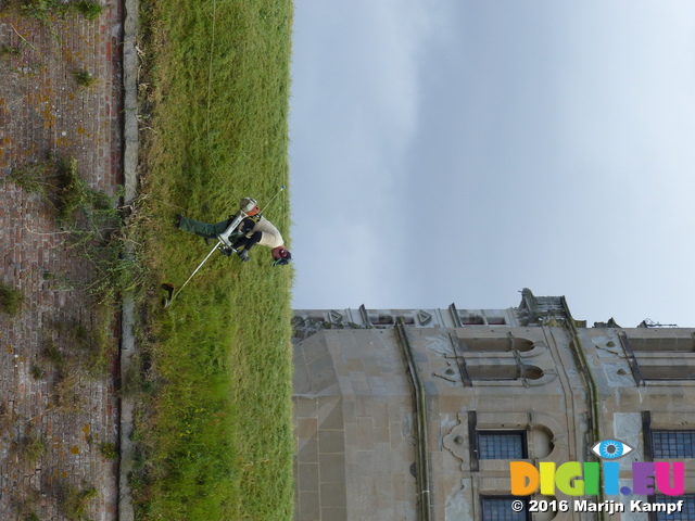 FZ032639 Gardener in Kronborg Castle, Helsingor